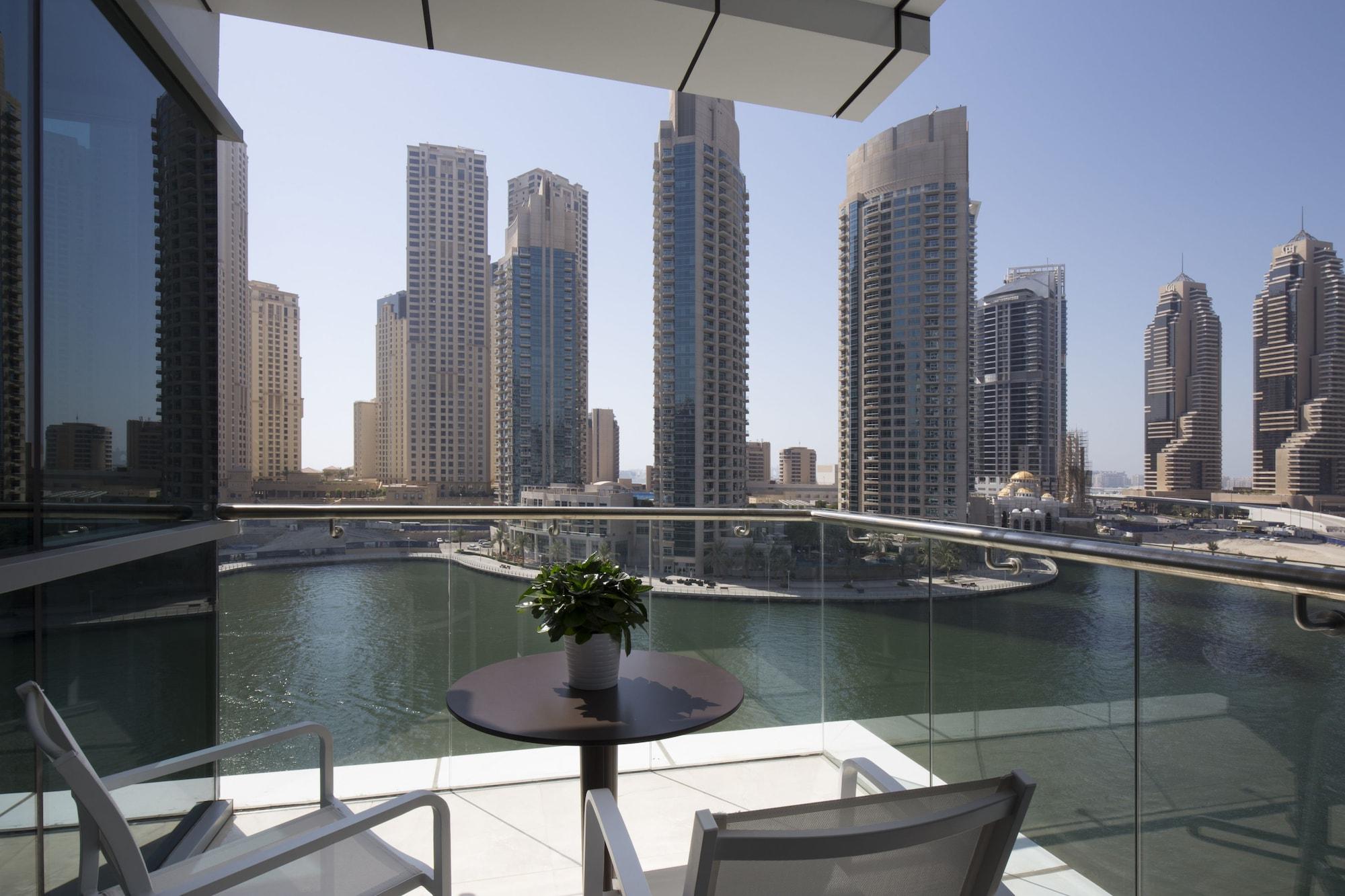 La Verda Suites And Villas Dubai Marina Εξωτερικό φωτογραφία View from a balcony